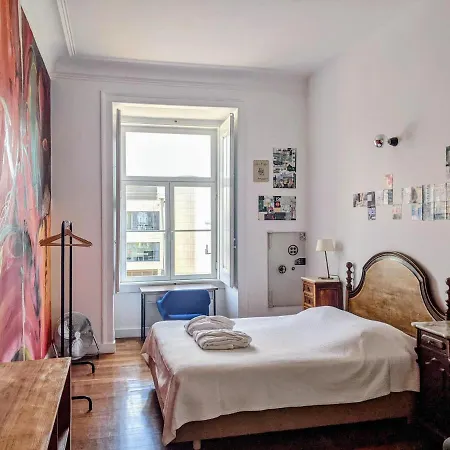 Lost :: Cais House Casa de hóspedes