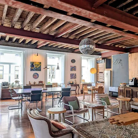 Lost :: Cais House Lisboa
