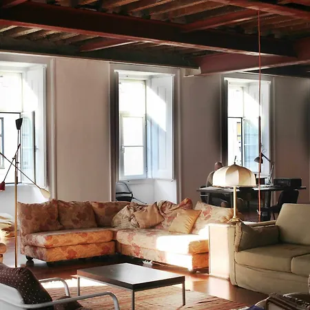 Gasthof Lost :: Cais House