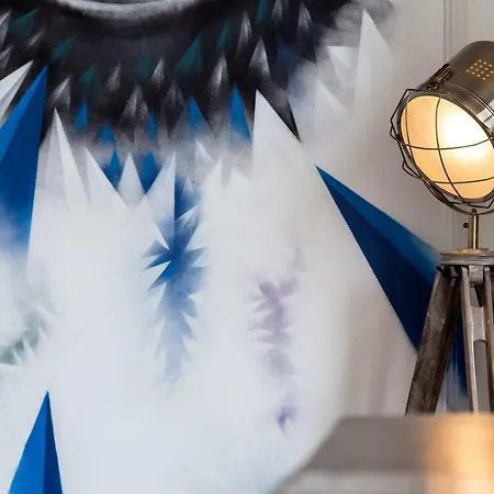 로스트 :: 카이스 하우스 게스트하우스 리스본